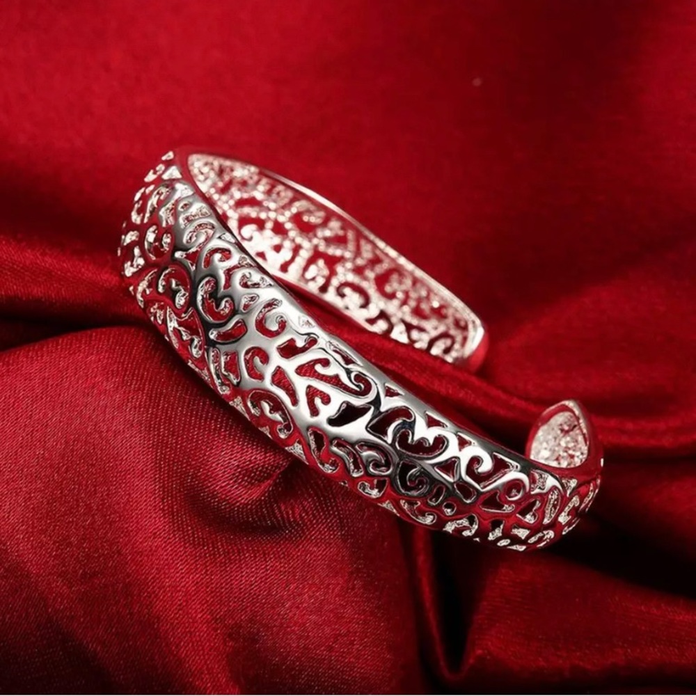 NEW 925 STERLING SILVER CUFF BRACELET